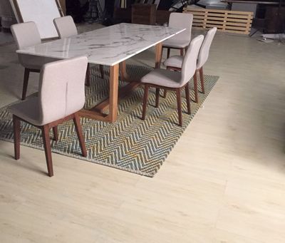 可定制現(xiàn)代簡約大理石餐桌木制腿餐廳餐桌